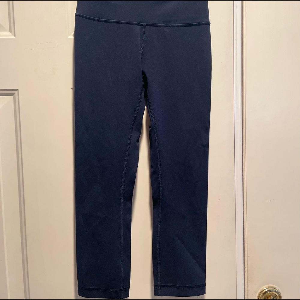 Lululemon navy blue leggings crop